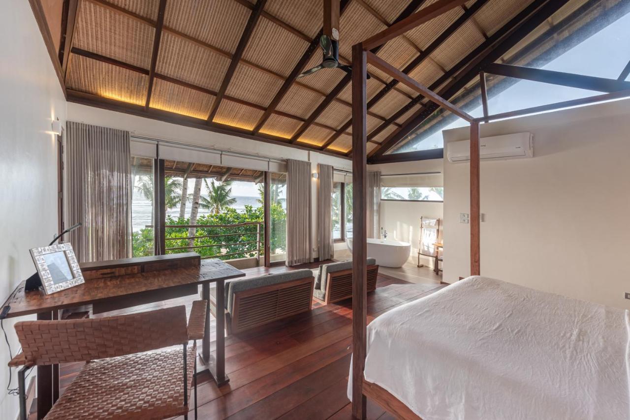 L'Osteria Luxe Beachfront B&B Генерал-Луна Экстерьер фото